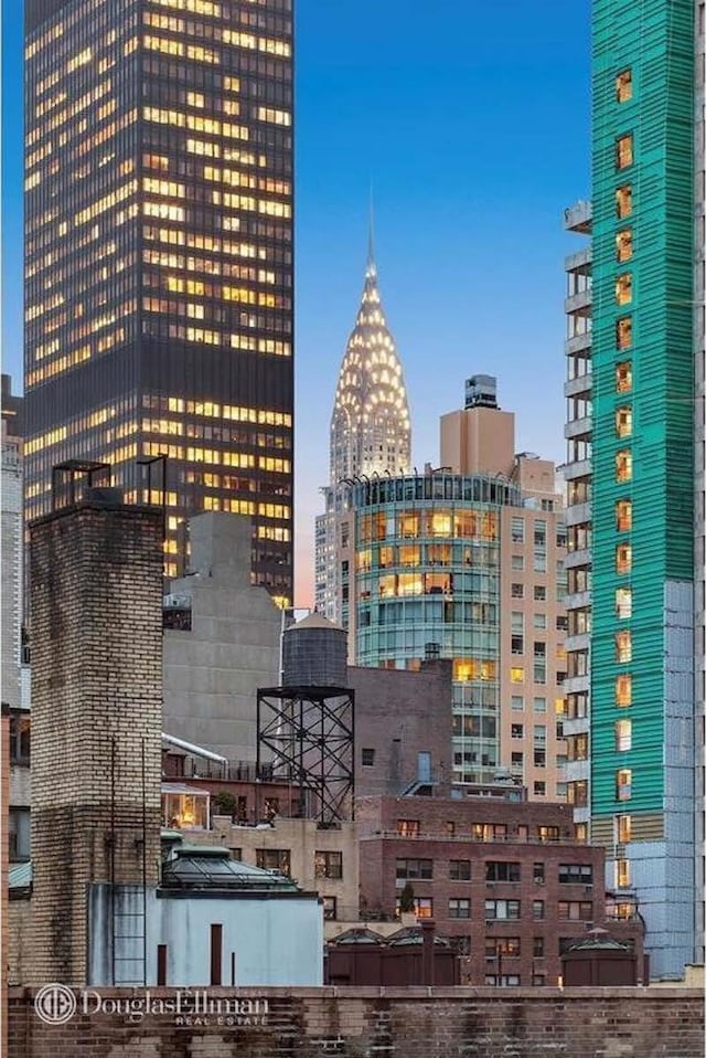 345 E 52nd St Unit 12A, New York City, NY 10022 - city view