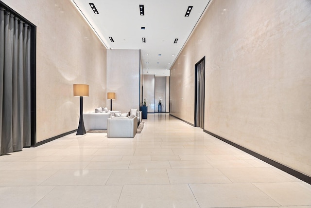 20 Pine St Unit 2907, New York City, NY 10005 - view of common area