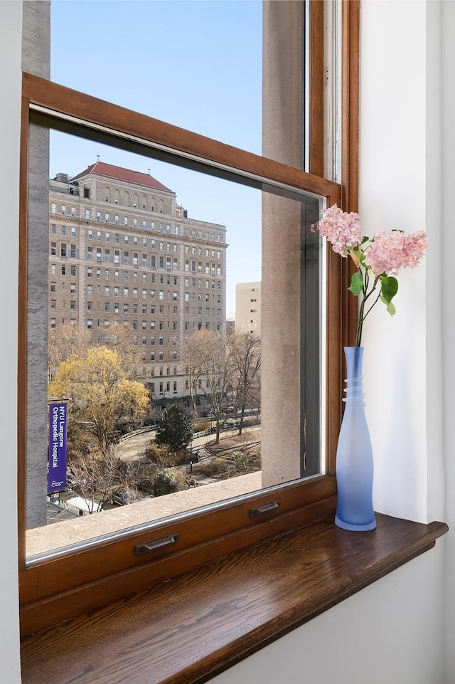 305 2nd Ave Unit 530, New York City, NY 10003 - detailed view of a city view