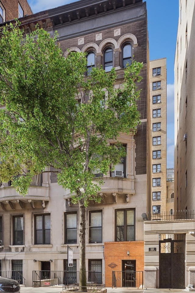346 W 87th St, New York City, NY 10024 - view of apartment building / complex