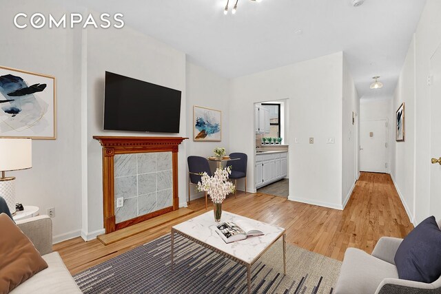 Listing photo 3 for 469 W 166th St Unit 5A, New York City NY 10032