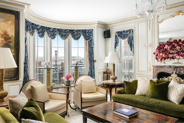 living area with a notable chandelier