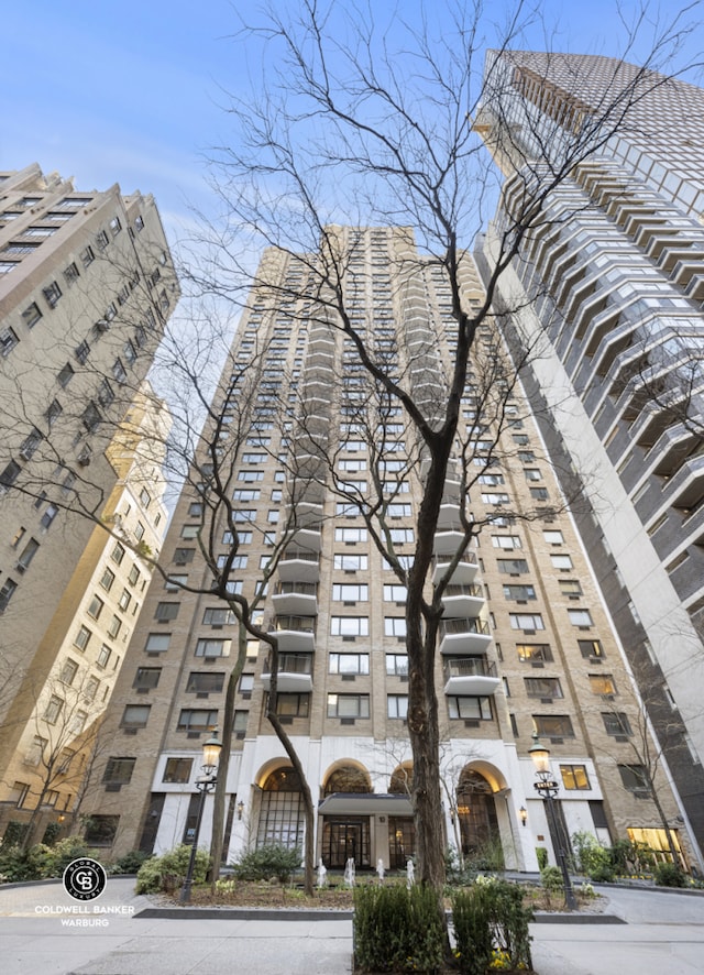 10 W 66th St Unit 27F, New York City, NY 10023 - view of building exterior