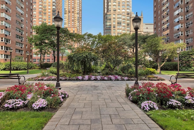345 W 58th St Unit 6Ss, New York City, NY 10019 - view of surrounding community