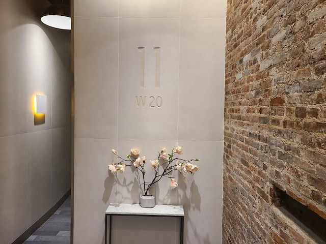 11 W 20th St Unit 4-Flr, New York City, NY 10011 - detailed view of tile walls
