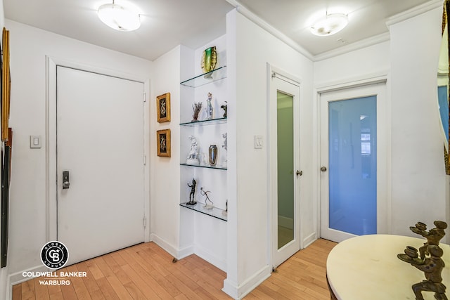 50 Sutton Pl S Unit 14G, New York City, NY 10022 - entrance foyer with light wood-style floors