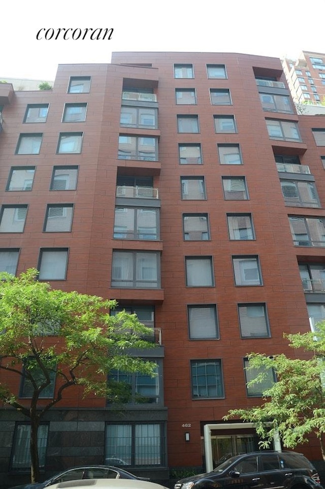 462 W 58th St Unit 1A, New York City, NY 10019 - view of building exterior