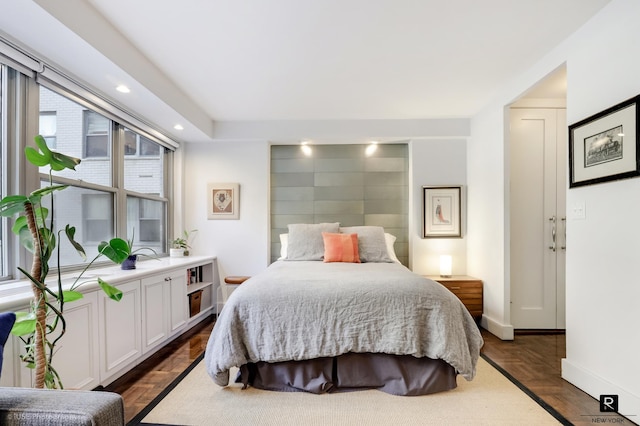 bedroom featuring recessed lighting and baseboards