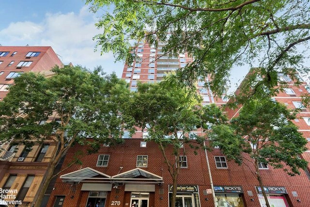 270 W 17th St Unit 14B, New York City, NY 10011 - view of property