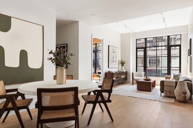 Listing photo 3 for 517 W 29th St Unit 3B, New York City NY 10001