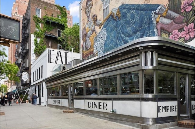 470 W 24th St Unit 4F, New York City, NY 10011 - view of property