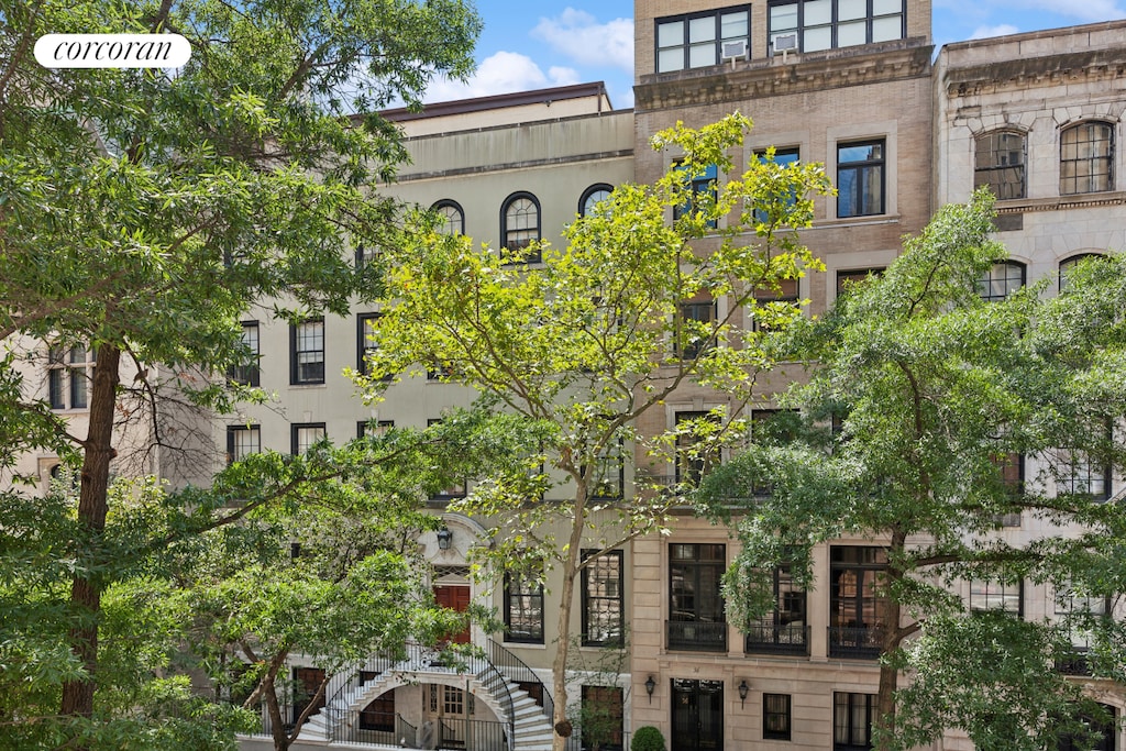 25 E 69th St Unit 3A, New York City, NY 10021 - view of property