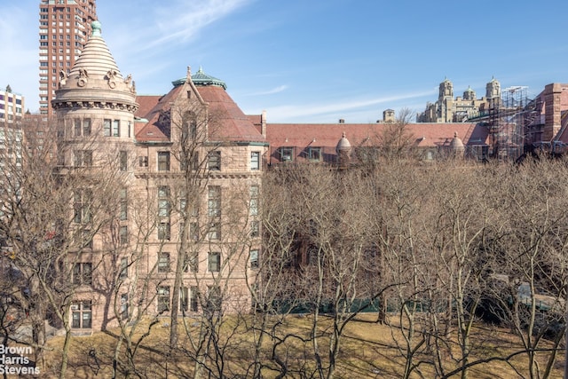 view of property featuring a city view