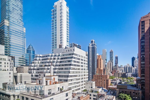 235 E 57th St Unit 17F, New York City, NY 10022 - city view