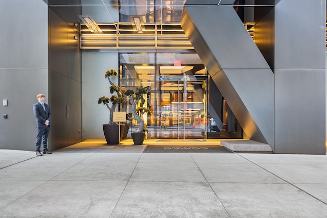 53 W 53rd St Unit 20C, New York City, NY 10019 - interior space
