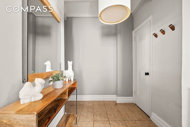760 W End Ave Unit 6B, New York City, NY 10025 - mudroom with baseboards and crown molding