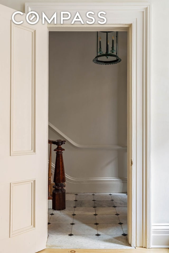 125 W 15th St, New York City, NY 10011 - detailed view of baseboards