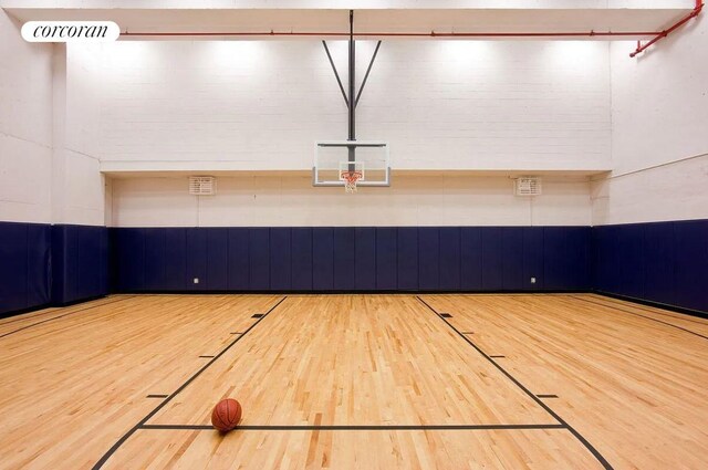 555 W 59th St Unit 18G, New York City, NY 10019 - view of basketball court featuring community basketball court
