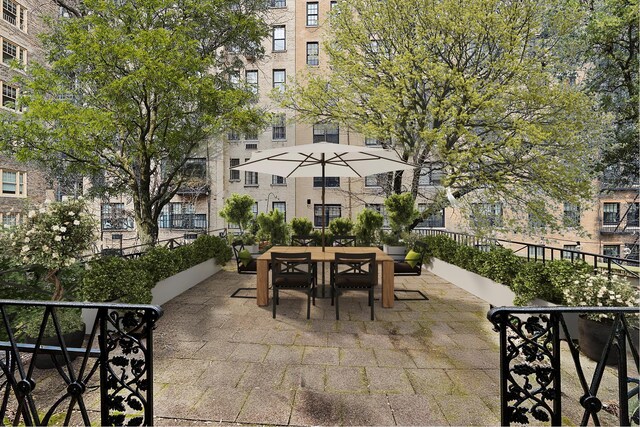 165 E 71st St, New York City, NY 10021 - view of patio / terrace featuring outdoor dining space
