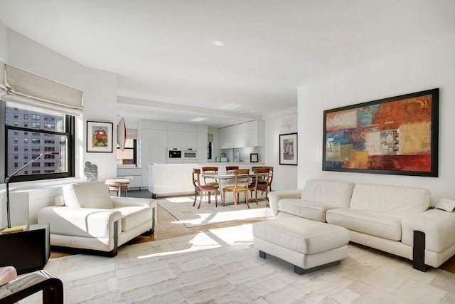 20 Sutton Pl S Unit 16/17Ef, New York City, NY 10022 - view of living area