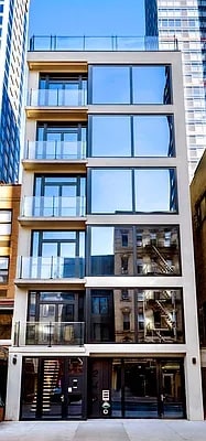 view of apartment building / complex