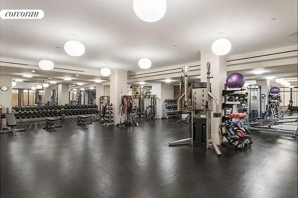 workout area featuring visible vents