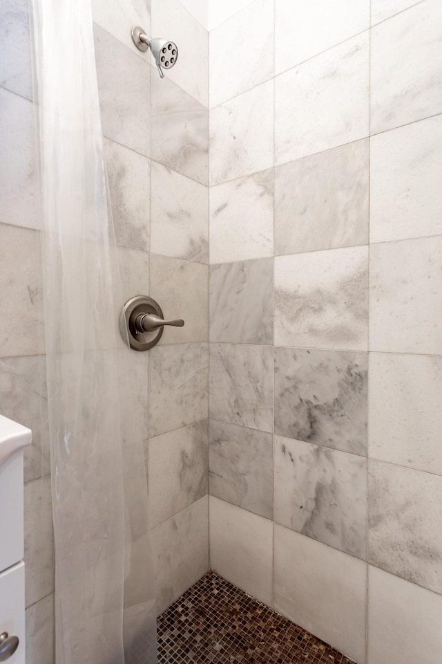 349 W Broadway Unit 9, New York City, NY 10013 - bathroom featuring tiled shower