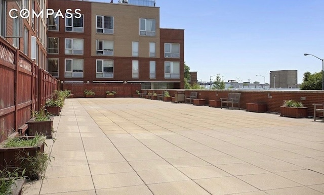 2-40 51st Ave Unit 2N, New York City, NY 11101 - view of patio / terrace