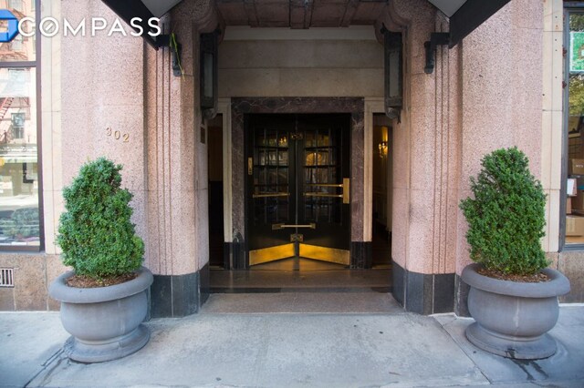 302 W 12th St Unit 5G, New York City, NY 10014 - property entrance featuring french doors