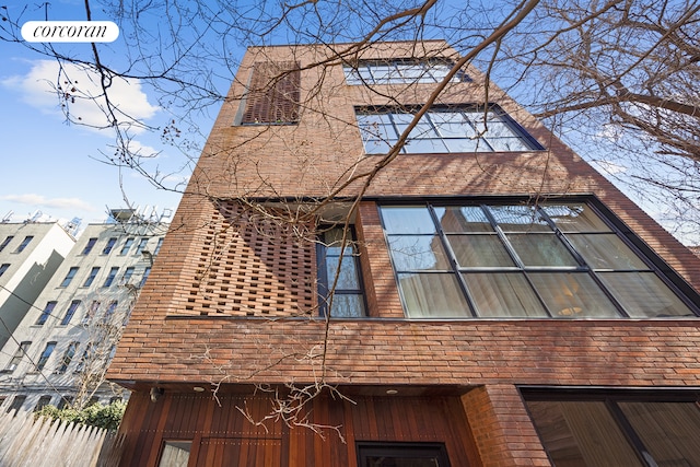 67 Dean St, New York City, NY 11201 - view of side of property