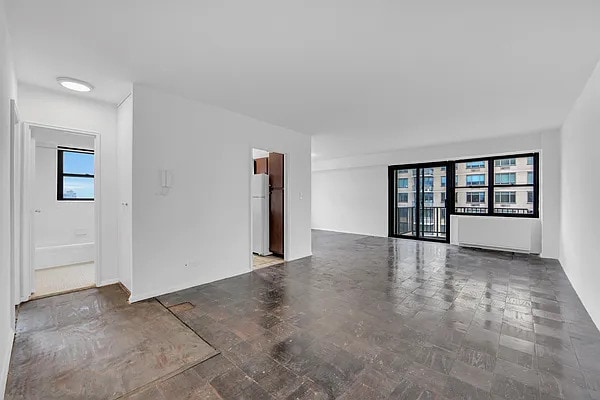 345 E 80th St Unit 28-C, New York City, NY 10075 - view of unfurnished room