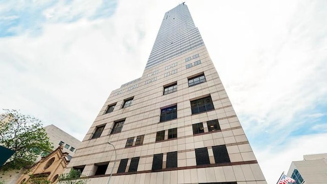 view of building exterior