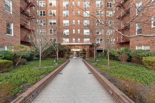 79-10 34th Ave Unit 3S, New York City, NY 11372 - view of property's community
