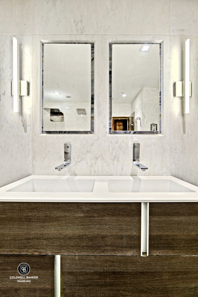 212 E 95th St Unit 2Ab, New York City, NY 10128 - bathroom featuring vanity