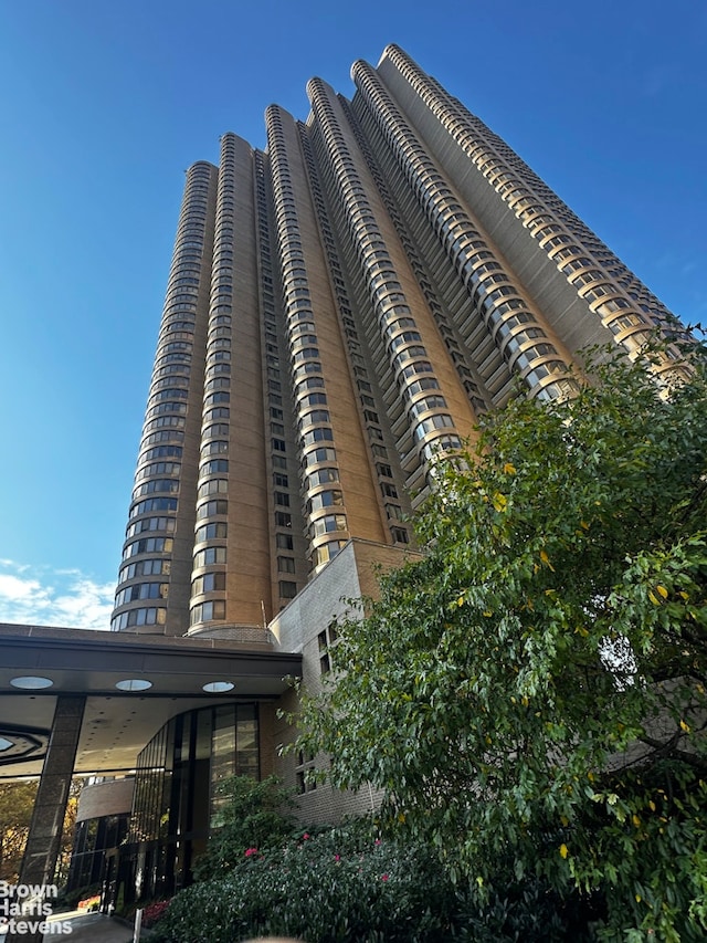 330 E 38th St Unit 51Ef, New York City, NY 10016 - view of building exterior
