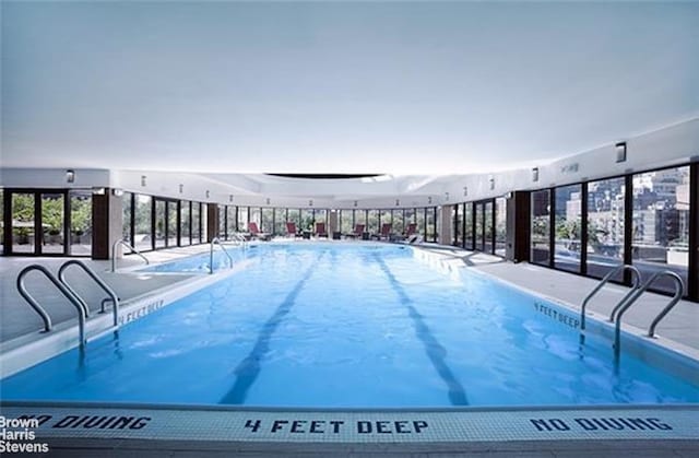 330 E 38th St Unit 51Ef, New York City, NY 10016 - view of indoor community pool