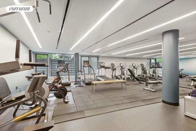 425 W 53rd St Unit 412, New York City, NY 10019 - workout area featuring visible vents