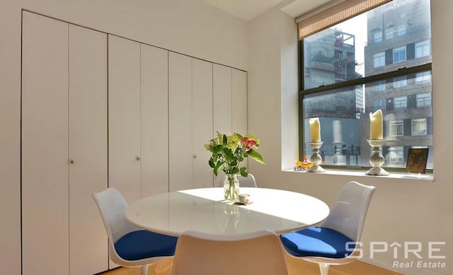 99 John St Unit 2504, New York City, NY 10038 - view of dining space