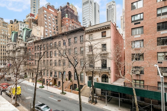 30 E 37th St Unit 4Hj, New York City, NY 10016 - view of building exterior with a city view