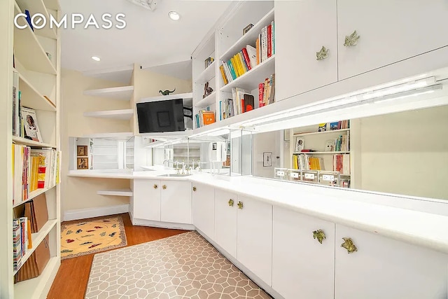936 5th Ave Unit Moc2, New York City, NY 10021 - storage area featuring a sink
