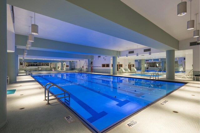 235 E 40th St Unit 6B, New York City, NY 10016 - view of indoor pool