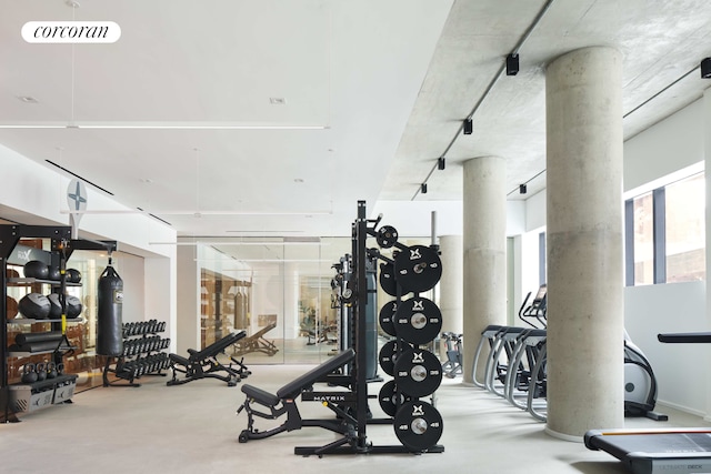 98 Front St Unit Ph3D, New York City, NY 11201 - gym featuring track lighting