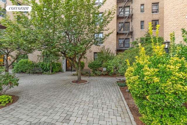 148-09 Northern Blvd Unit 6L, New York City, NY 11354 - view of home's community