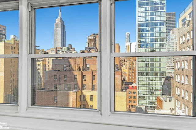 155 E 38th St Unit 16B, New York City, NY 10016 - detailed view of skyline