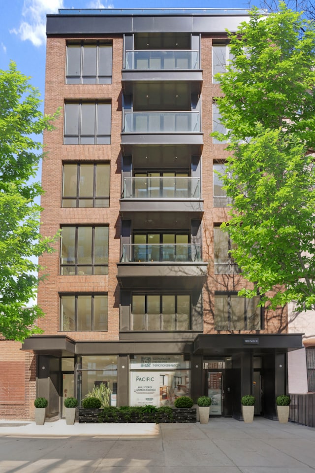 1025 Pacific St Unit 2A, New York City, NY 11238 - view of apartment building / complex