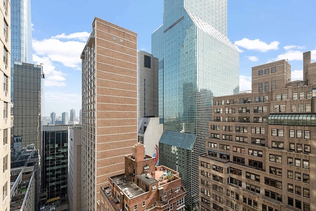 310 E 46th St Unit 18J, New York City, NY 10017 - city view