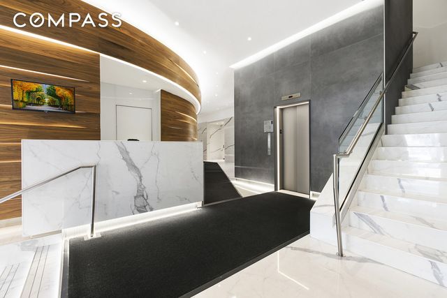 529 W 42nd St Unit 7N, New York City, NY 10036 - welcome area with stairway