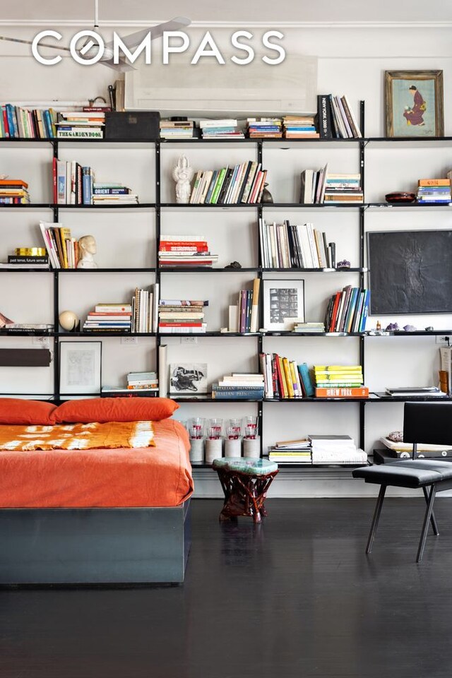 366 Broadway Unit 5C, New York City, NY 10013 - view of living area
