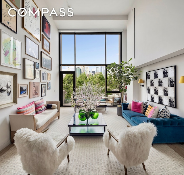 90 Furman St Unit N510, New York City, NY 11201 - living room featuring a high ceiling
