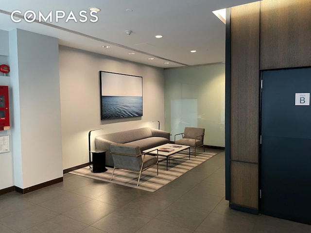 lobby featuring recessed lighting